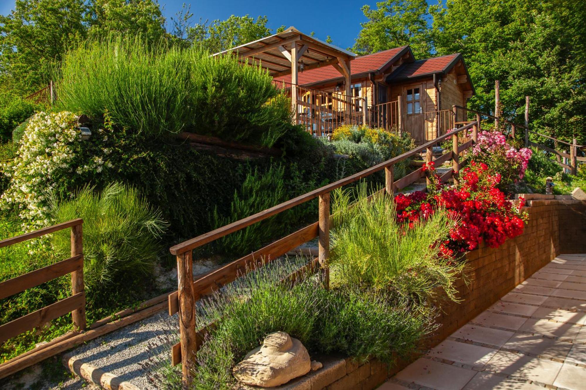 Hotel Pian Del Mund à Borgomale Extérieur photo